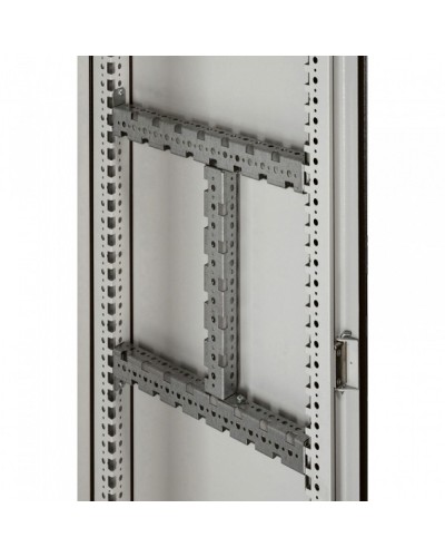 Набор траверсов Legrand 020532 в Белгороде Аксессуары для стоек и шкафов Pintop.ru