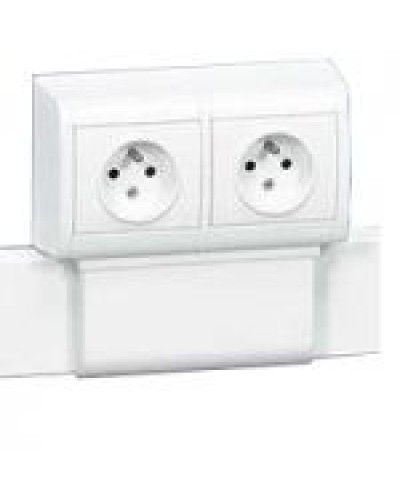 Рамка Mosaic Legrand 031621 в Белгороде Аксессуары для кабель-канала Pintop.ru