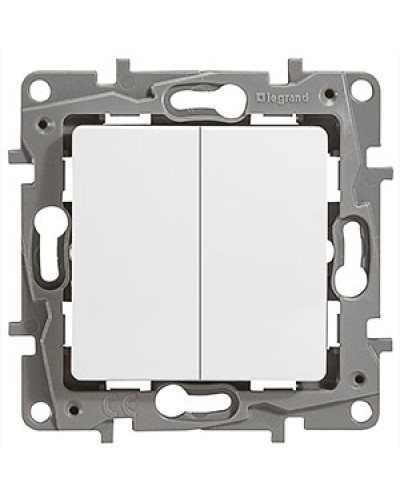 Выключатель двухклавишный 10 AX 250 В белый Etika Legrand 672202 в Белгороде Аксессуары для кабель-канала Pintop.ru