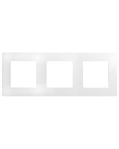 Рамка Etika белый Legrand 672503 в Белгороде Аксессуары для кабель-канала Pintop.ru
