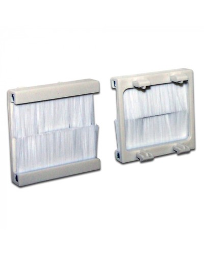 Вставка с белым щеточным вводом, 45х45 LANMASTER (LAN-SIP-23BR-WH) в Белгороде Коннекторы ВО Pintop.ru